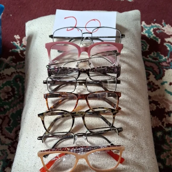 Stylish Eyeglasses Collection 9 Pair 2.0 Readers - Picture 1 of 4
